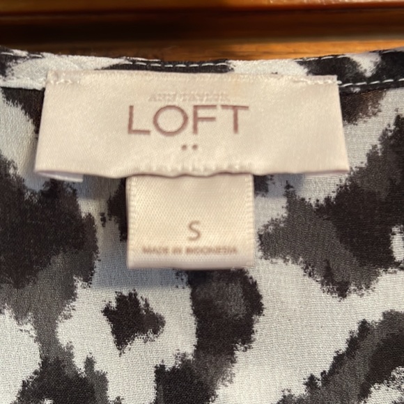 Loft top in excellent condition. - Picture 2 of 3